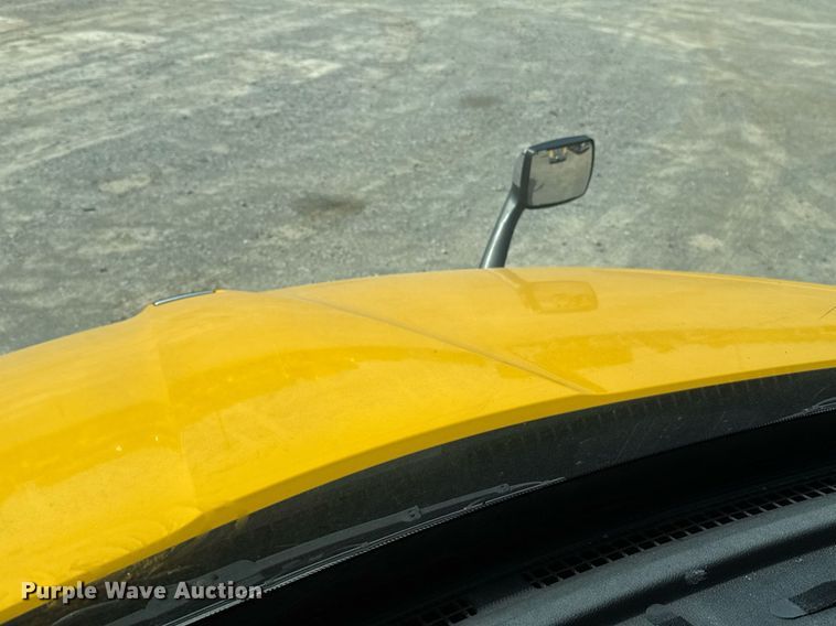 image for item EJ4597 2022 Kenworth T680 semi truck