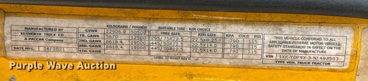 image for item EJ4597 2022 Kenworth T680 semi truck