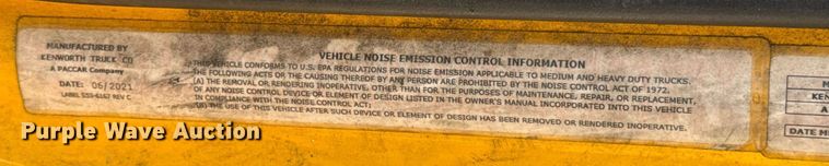 image for item EJ4597 2022 Kenworth T680 semi truck