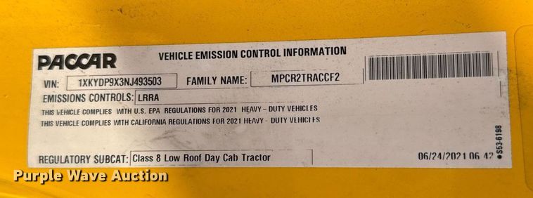 image for item EJ4597 2022 Kenworth T680 semi truck