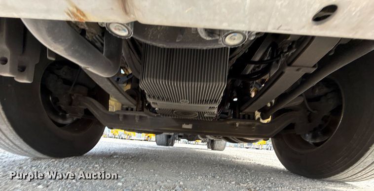 image for item EJ4598 2022 Kenworth T680 semi truck