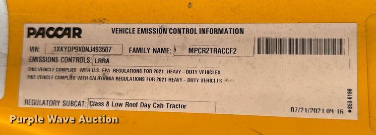 image for item EJ4598 2022 Kenworth T680 semi truck