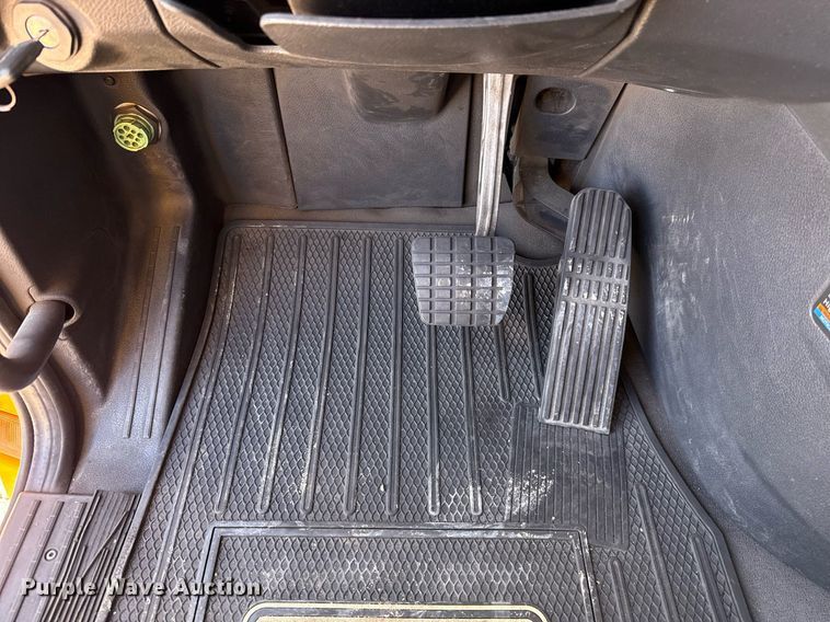 image for item EJ4599 2021 Freightliner Cascadia 126 semi truck