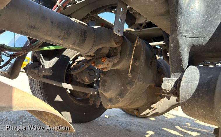 image for item EJ4599 2021 Freightliner Cascadia 126 semi truck