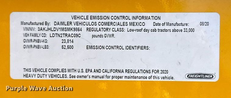 image for item EJ4599 2021 Freightliner Cascadia 126 semi truck