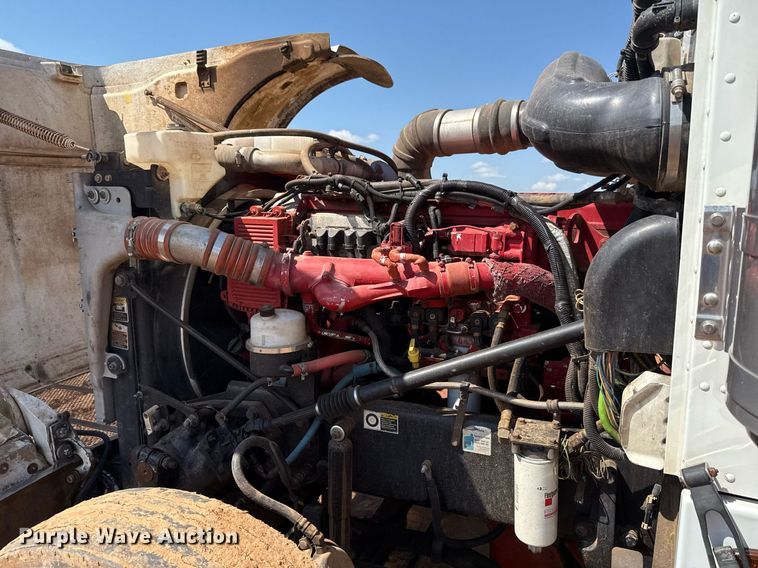 image for item EJ8780 2009 Peterbilt 367 semi truck