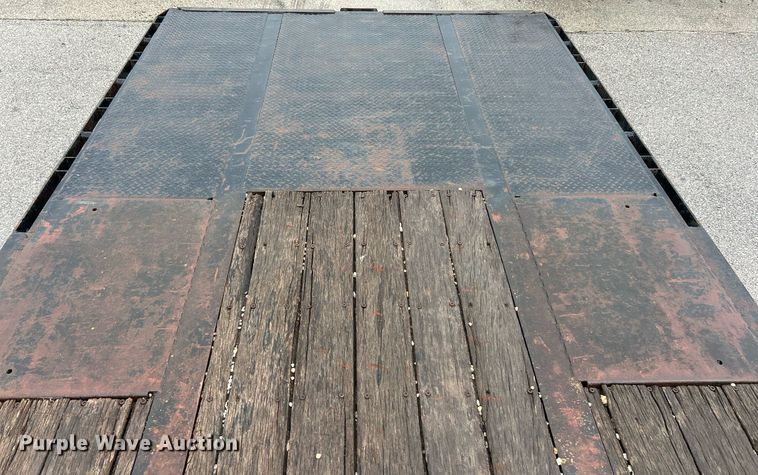 image for item EK8072 2000 Doonan 482DB14 drop deck trailer