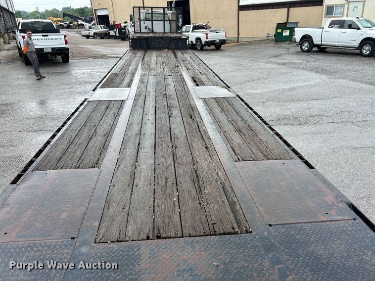 image for item EK8072 2000 Doonan 482DB14 drop deck trailer