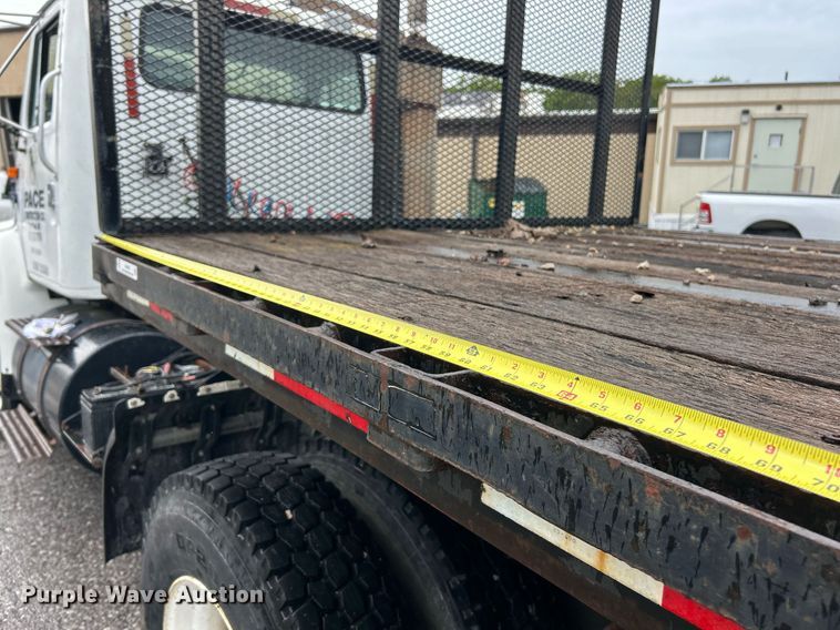 image for item EK8072 2000 Doonan 482DB14 drop deck trailer