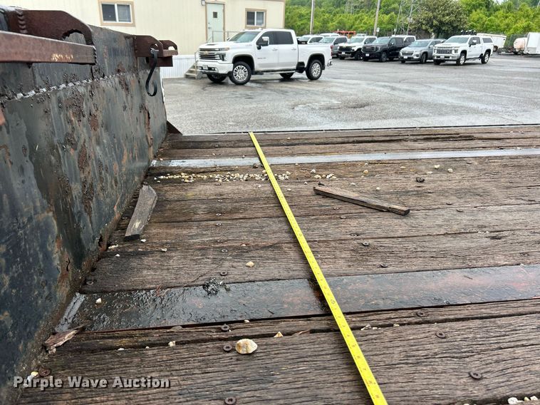 image for item EK8072 2000 Doonan 482DB14 drop deck trailer