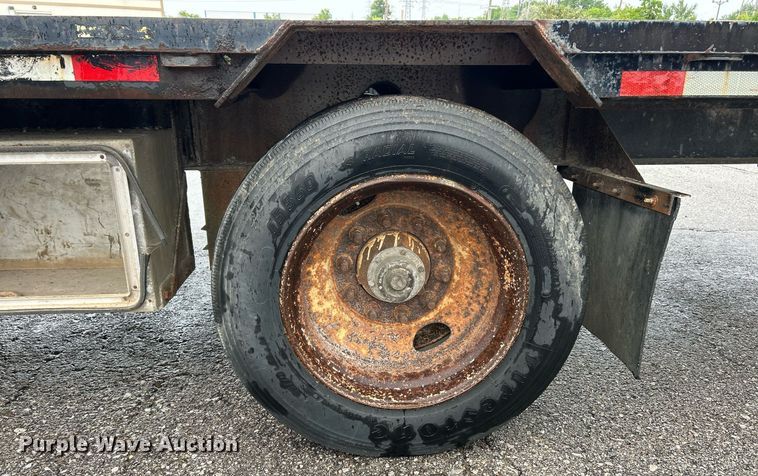 image for item EK8072 2000 Doonan 482DB14 drop deck trailer