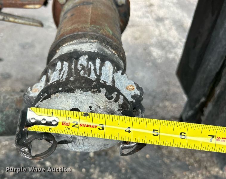 image for item EK8073 1972 Fruehauf tank trailer