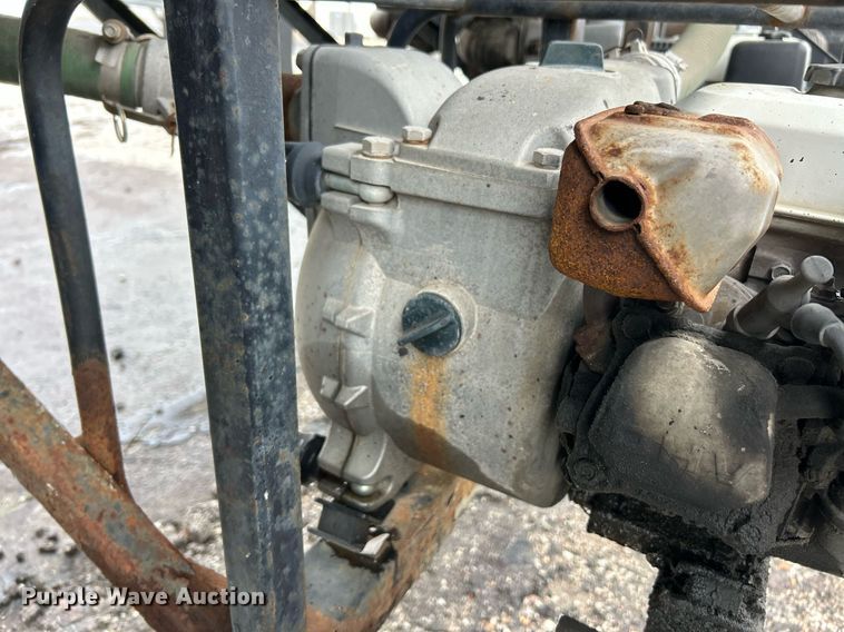 image for item EK8073 1972 Fruehauf tank trailer