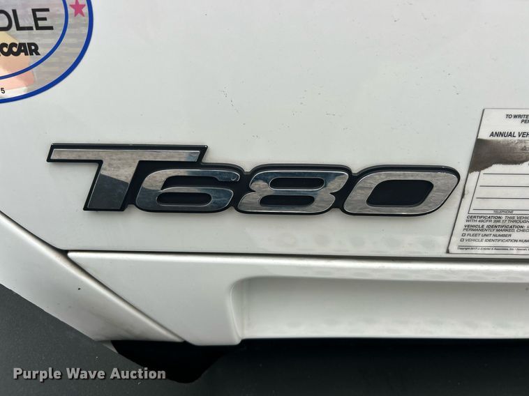 image for item EK8120 2020 Kenworth T680  semi truck