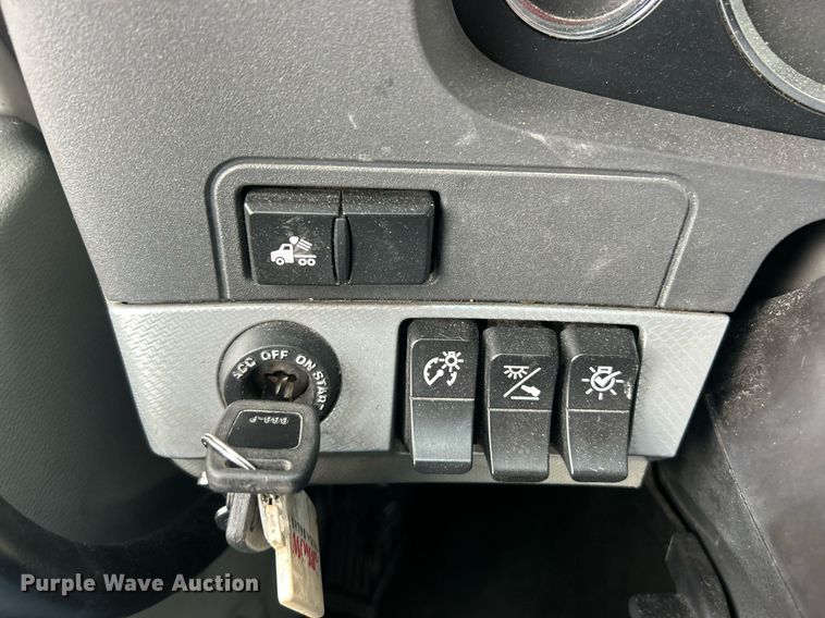 image for item EK8120 2020 Kenworth T680  semi truck