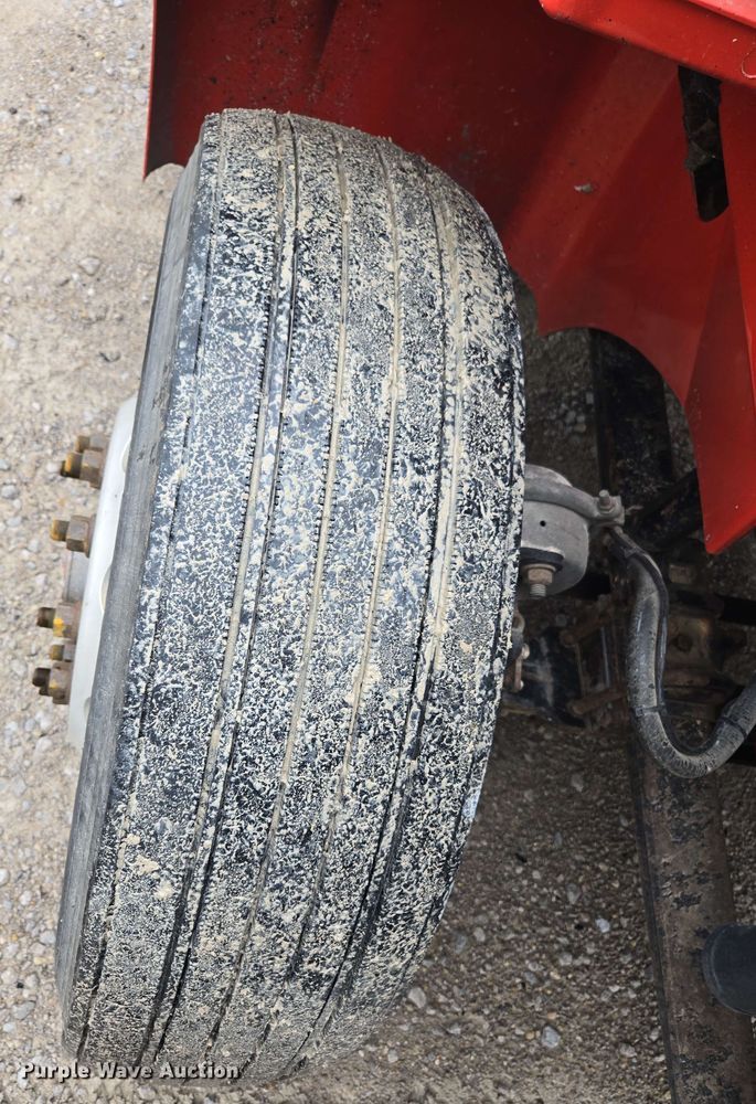 image for item EL2067 2007 International 9400i semi truck