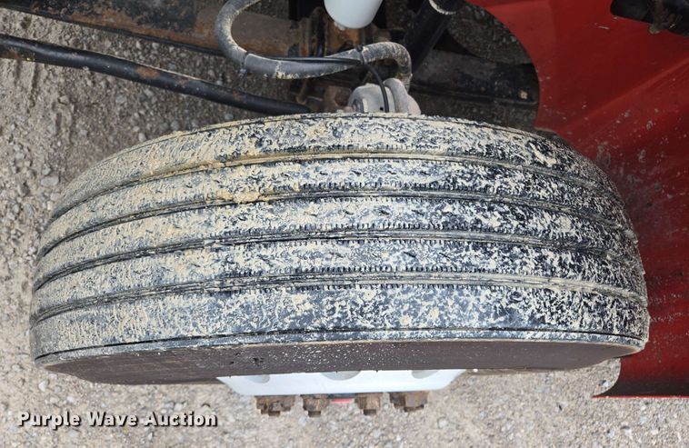 image for item EL2067 2007 International 9400i semi truck