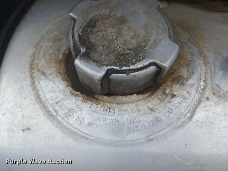 image for item EL2070 2005 Freightliner Columbia semi truck