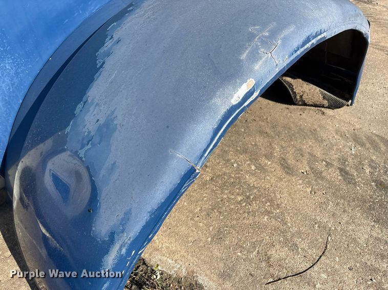 image for item EM2507 Peterbilt semi truck hood