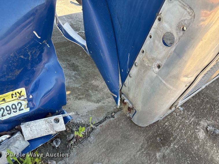 image for item EM2507 Peterbilt semi truck hood