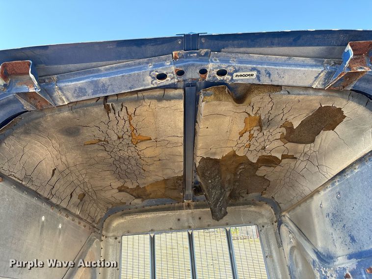 image for item EM2507 Peterbilt semi truck hood