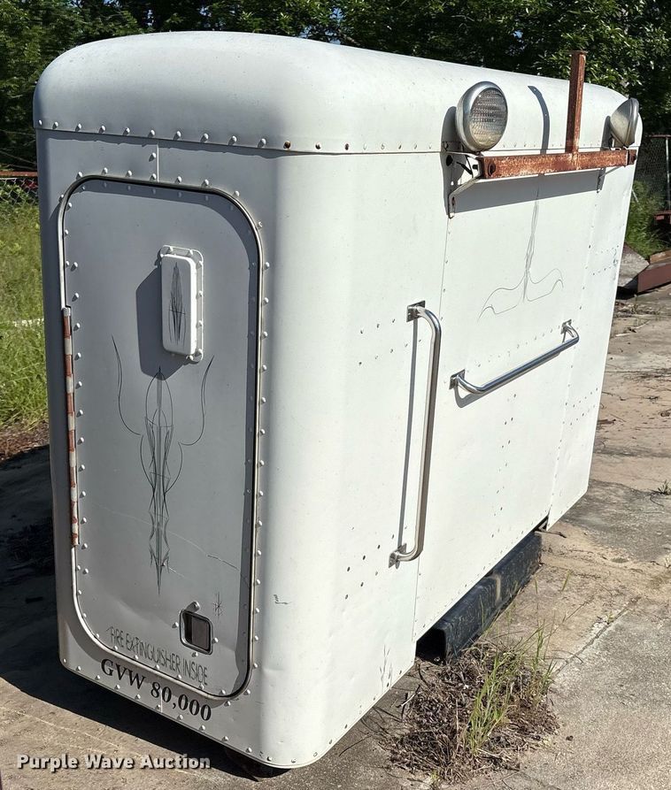 image for item EM2509 Peterbilt 379 sleeper