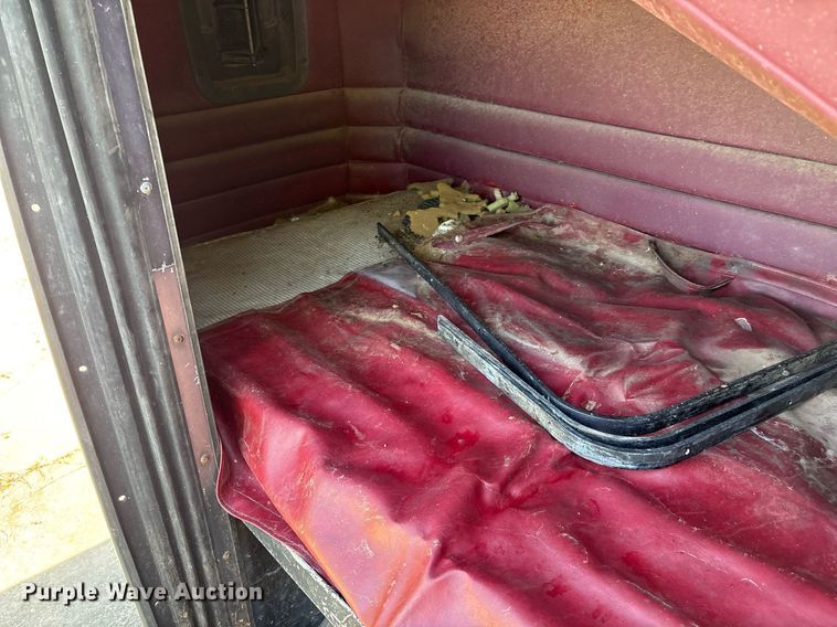 image for item EM2509 Peterbilt 379 sleeper