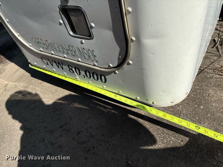 image for item EM2509 Peterbilt 379 sleeper