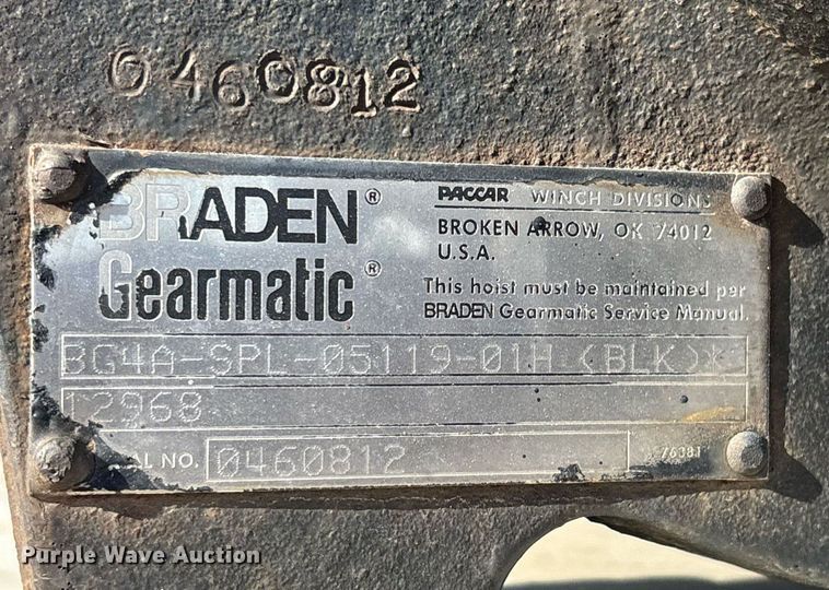 image for item EM2523 2005 Peterbilt 335 utility / service truck