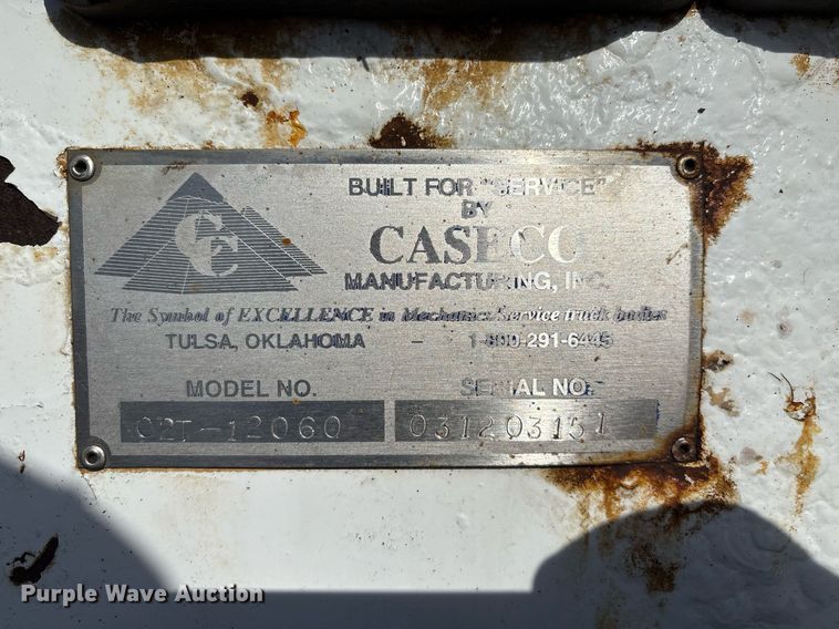 image for item EM2523 2005 Peterbilt 335 utility / service truck