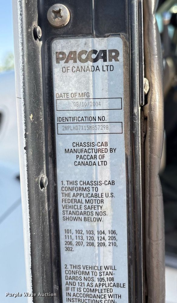 image for item EM2523 2005 Peterbilt 335 utility / service truck