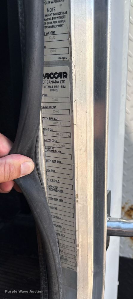 image for item EM2523 2005 Peterbilt 335 utility / service truck