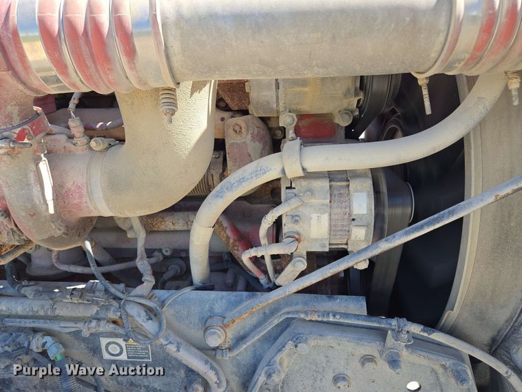 image for item EM7262 2012 Kenworth T800 semi truck