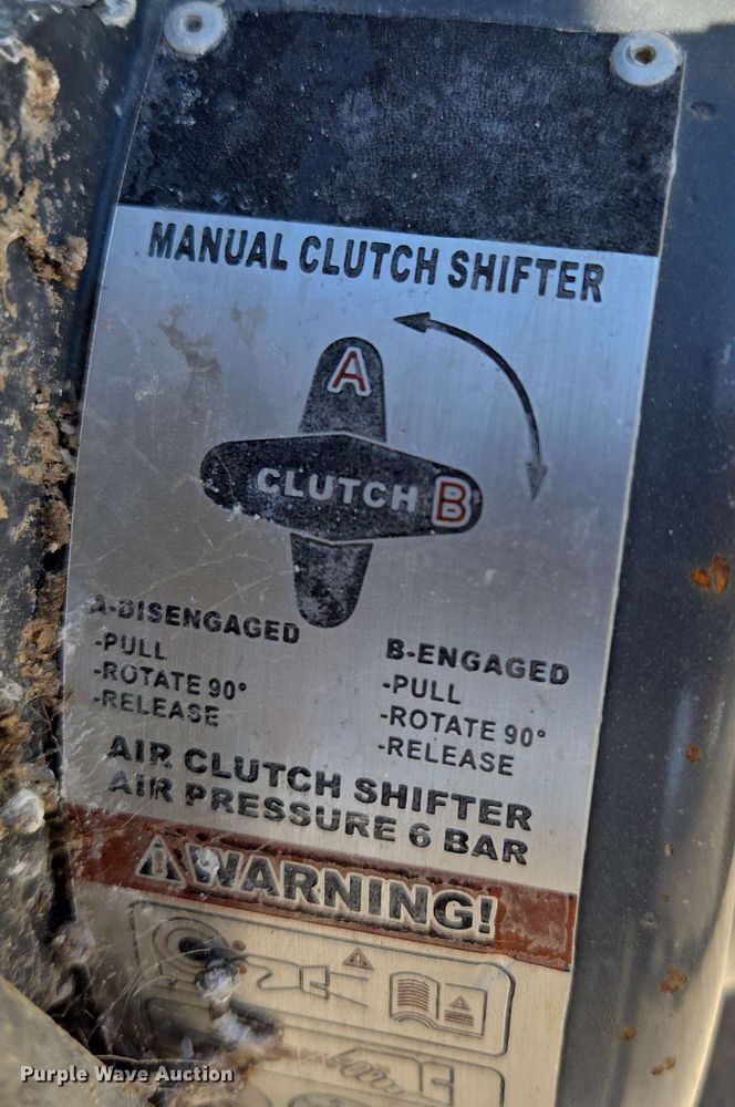 image for item EM7263 2014 Mack MRU613 refuse truck