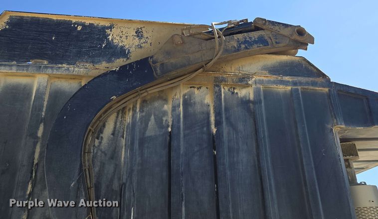 image for item EM7263 2014 Mack MRU613 refuse truck