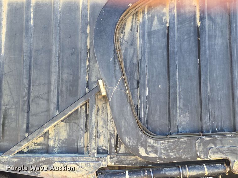 image for item EM7263 2014 Mack MRU613 refuse truck