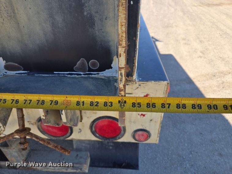 image for item EM7263 2014 Mack MRU613 refuse truck