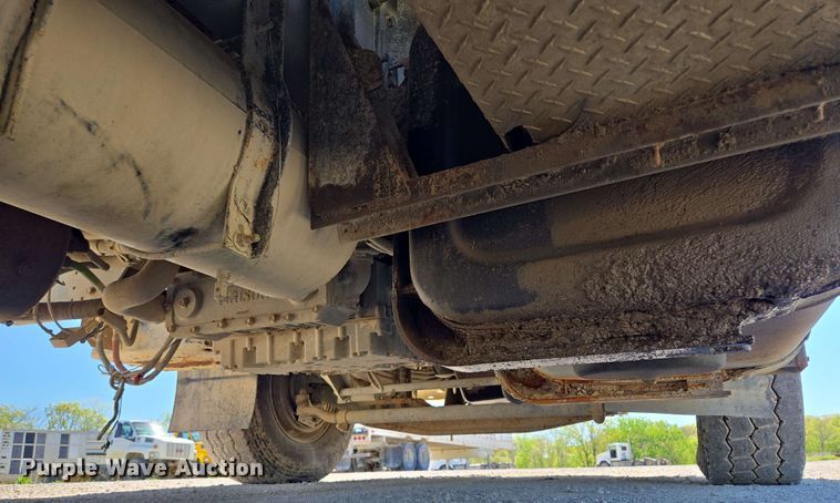 image for item EM7263 2014 Mack MRU613 refuse truck