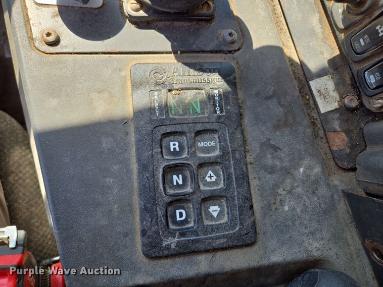 image for item EM7263 2014 Mack MRU613 refuse truck