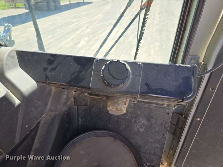 image for item EM7263 2014 Mack MRU613 refuse truck