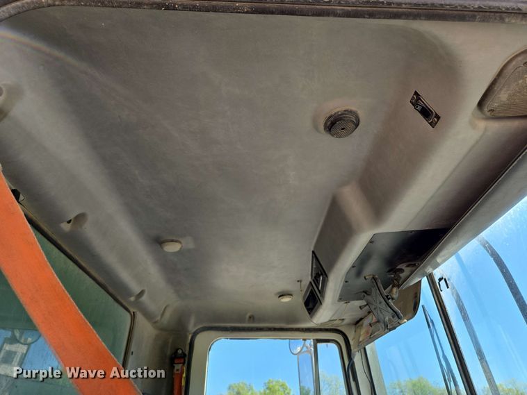 image for item EM7263 2014 Mack MRU613 refuse truck