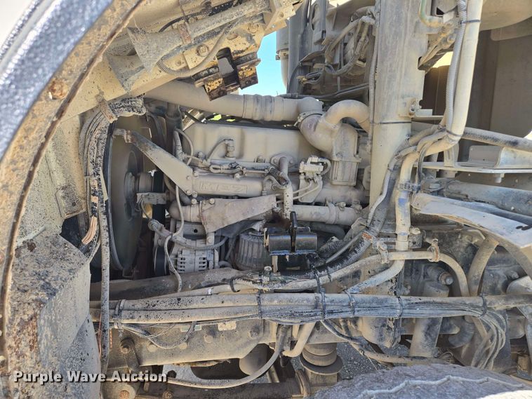 image for item EM7263 2014 Mack MRU613 refuse truck