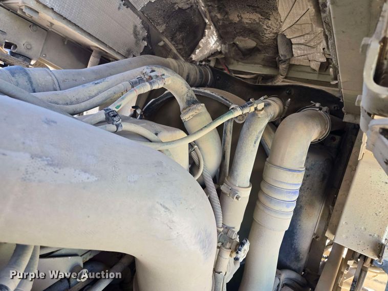 image for item EM7263 2014 Mack MRU613 refuse truck