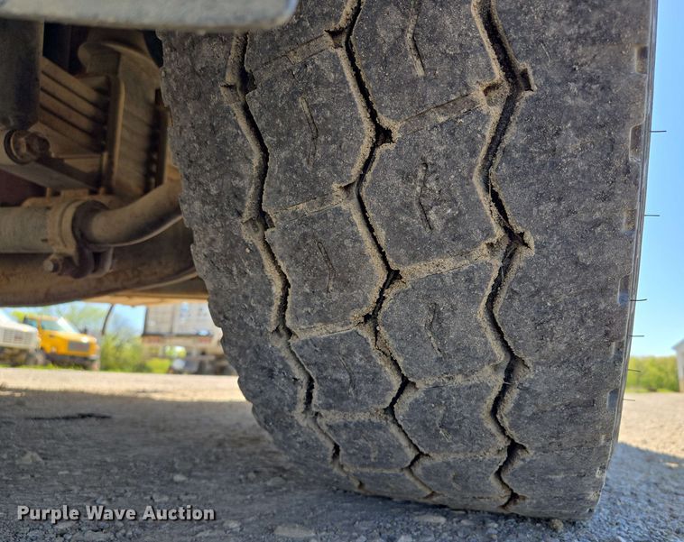 image for item EM7263 2014 Mack MRU613 refuse truck
