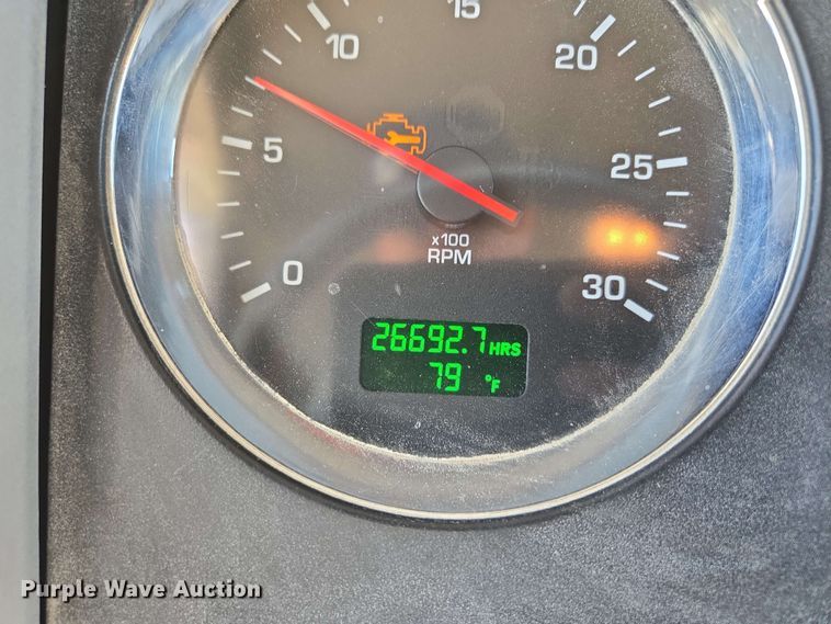 image for item EM7264 2012 Kenworth T800 semi truck