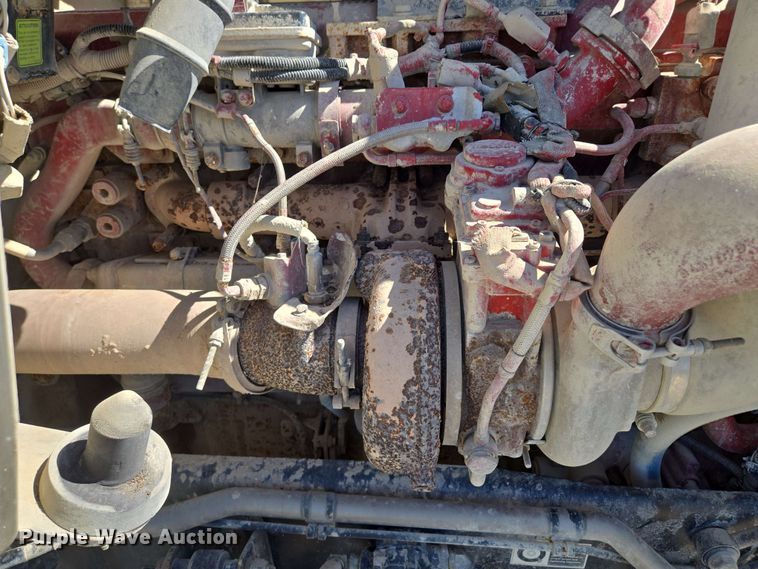 image for item EM7264 2012 Kenworth T800 semi truck