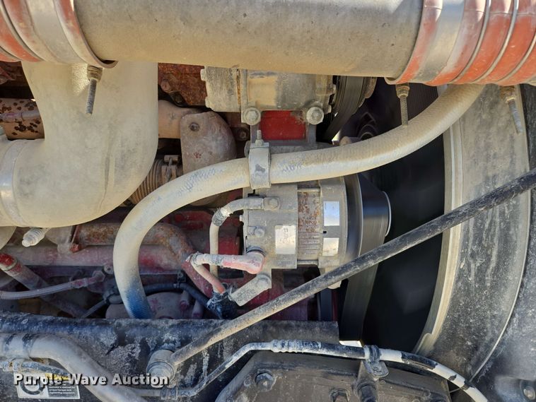 image for item EM7264 2012 Kenworth T800 semi truck