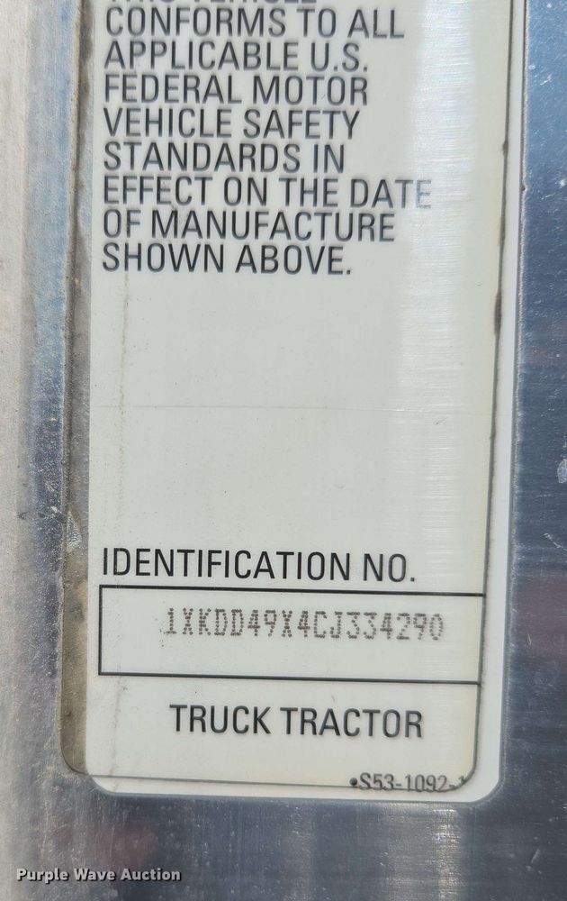 image for item EM7264 2012 Kenworth T800 semi truck