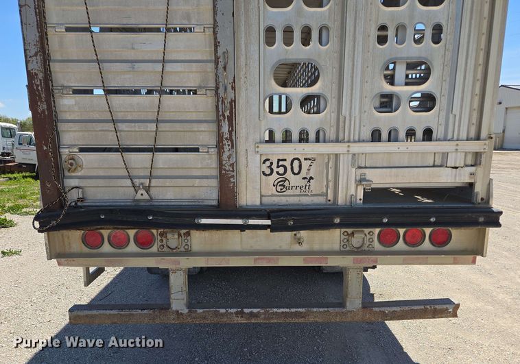 image for item EM7266 2009 Barrett livestock trailer