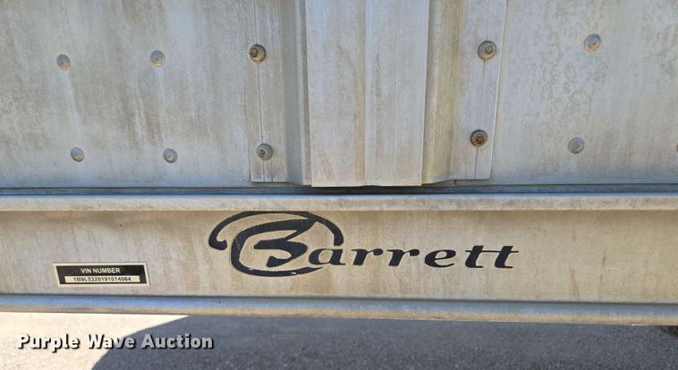 image for item EM7266 2009 Barrett livestock trailer
